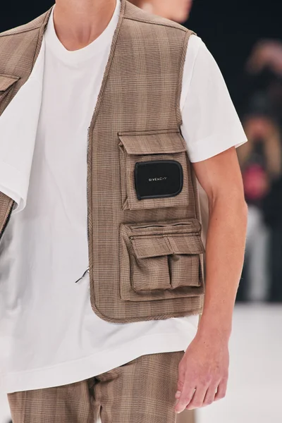 Look 42